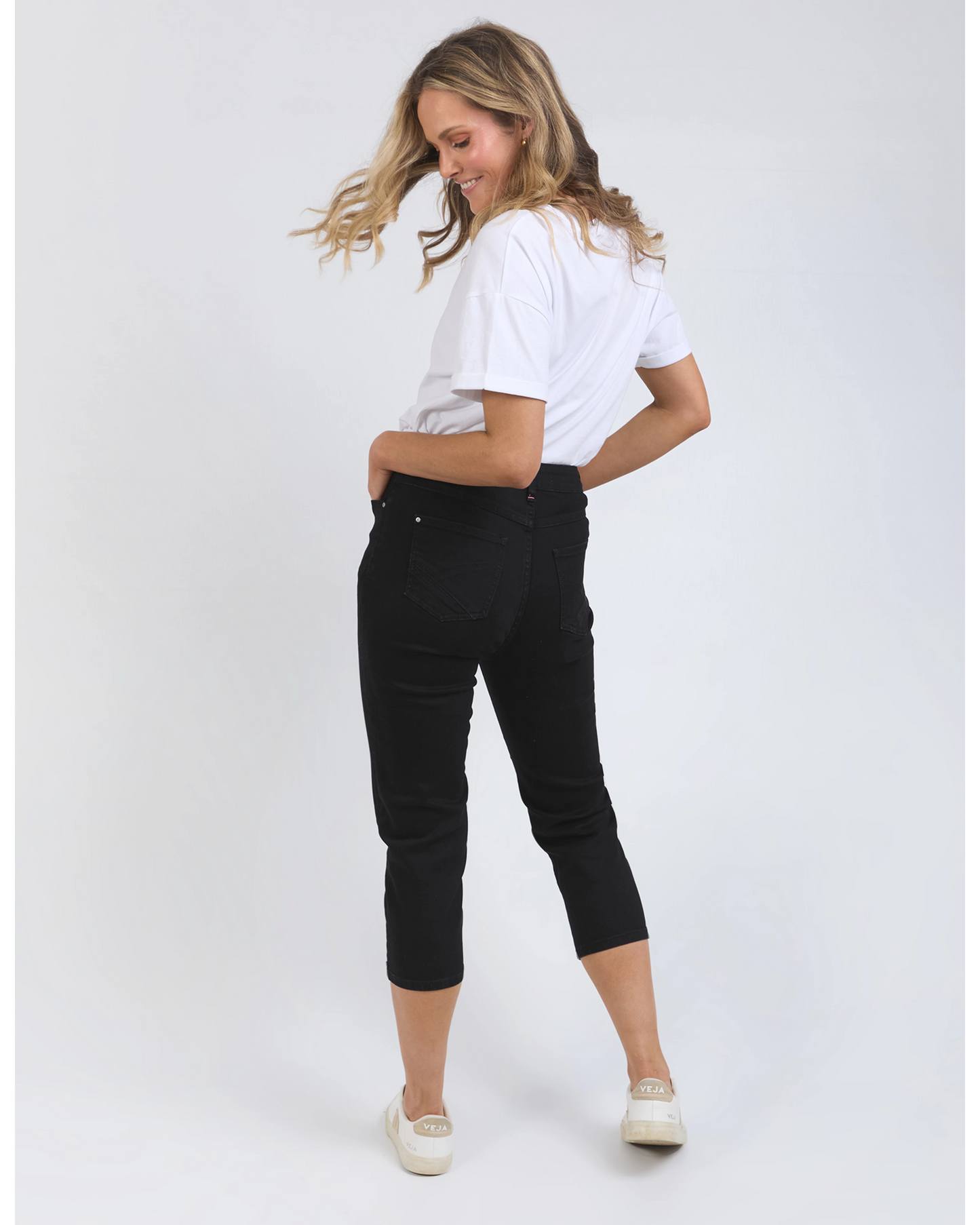 Mollie Capri Black