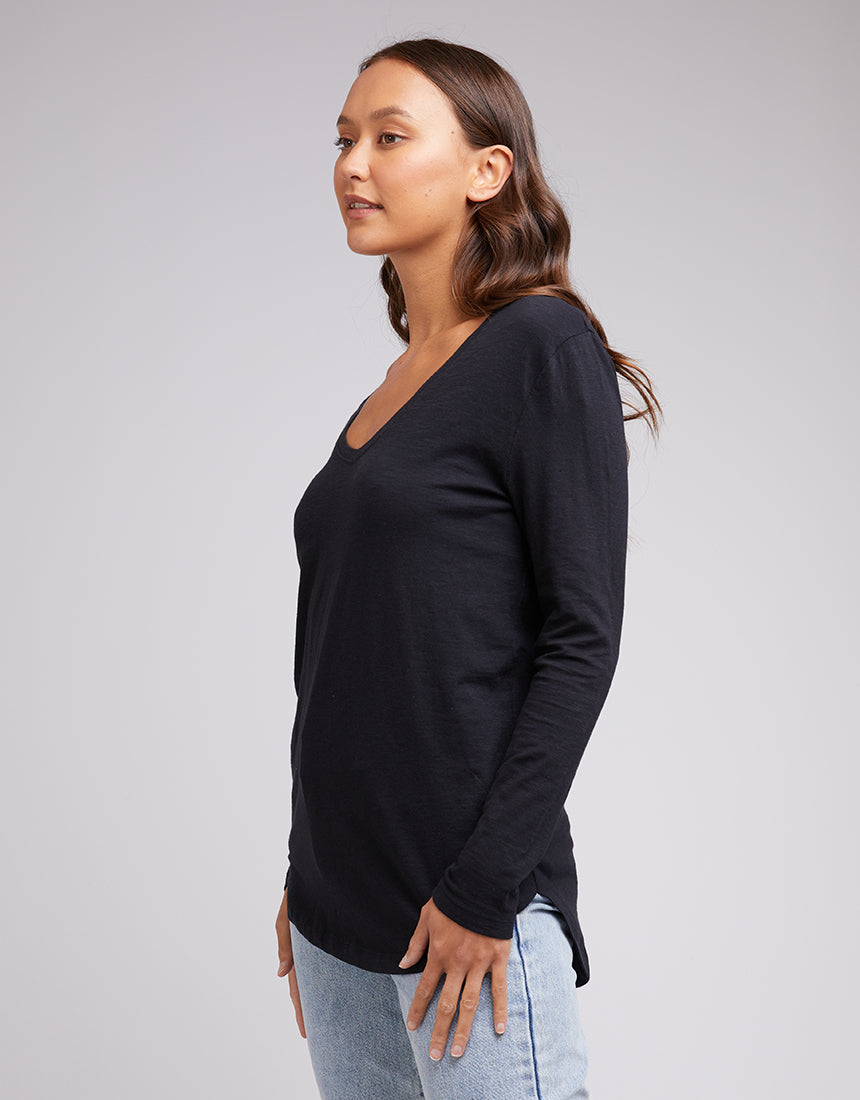 Marvelous L/S Tee Black