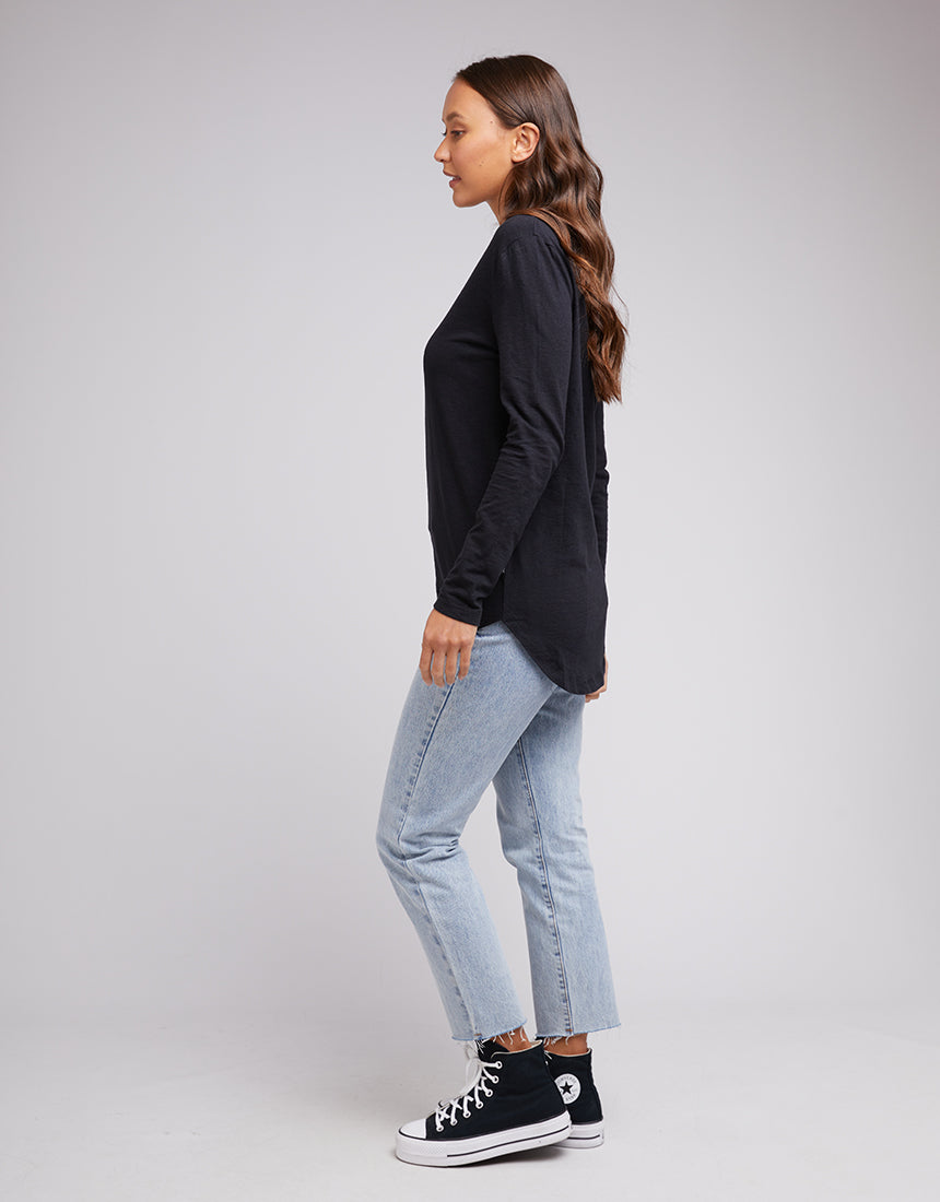 Marvelous L/S Tee Black