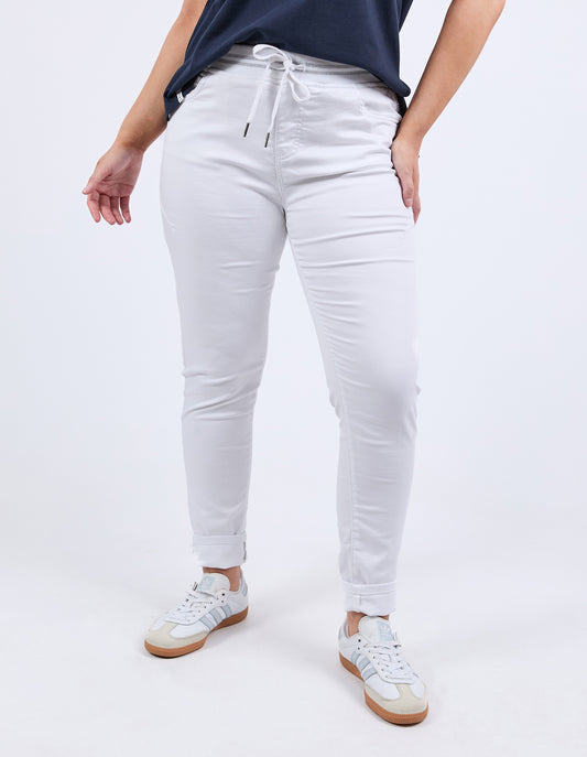 Margo Jogger White