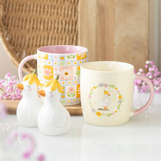 Daisy Duck Salt & Pepper Shakers