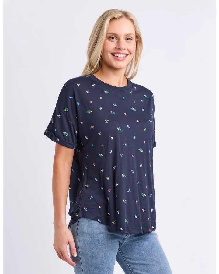 Festive Market Tee