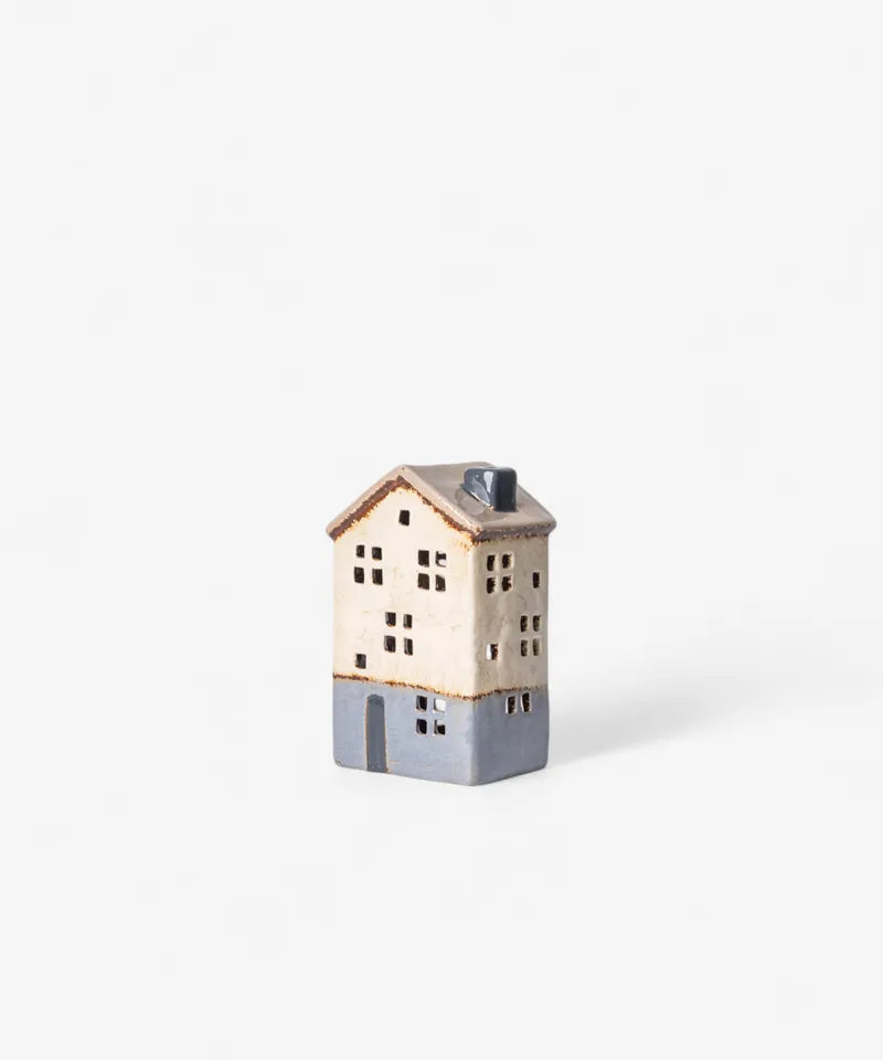Tea Light House