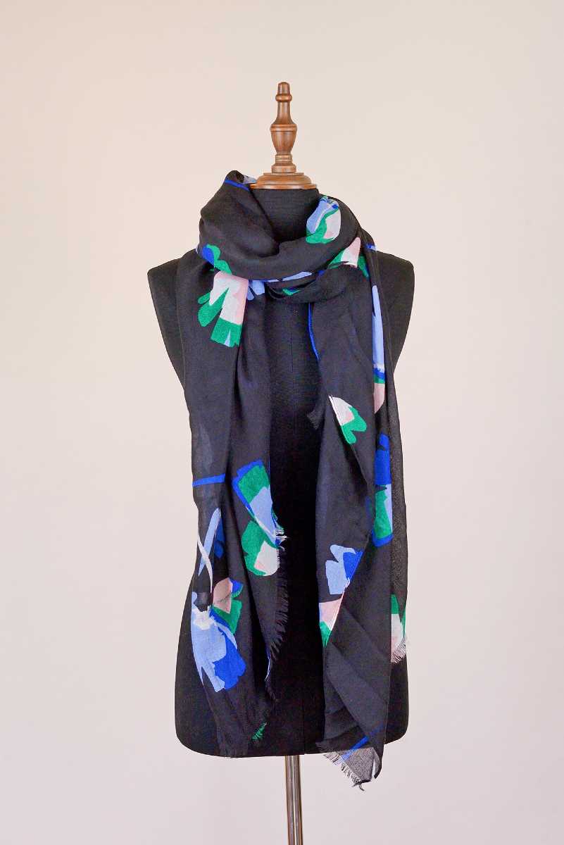 Hello Friday Scarf